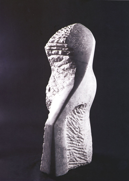"Torso" 1998, schlesischer Marmor, H 70cm