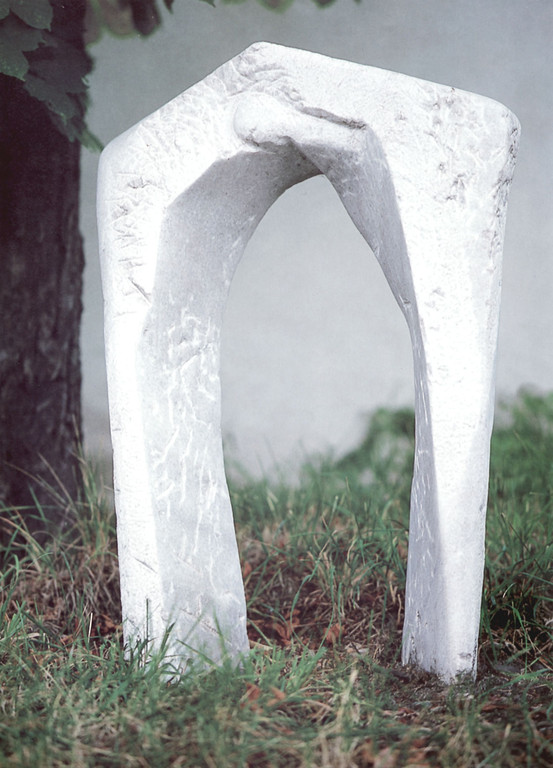 "Transspirit" 1996, Marmor, teilweise poliert, 65x12x40cm